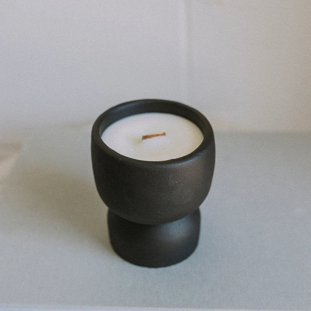 Pedestal Candle, Noir